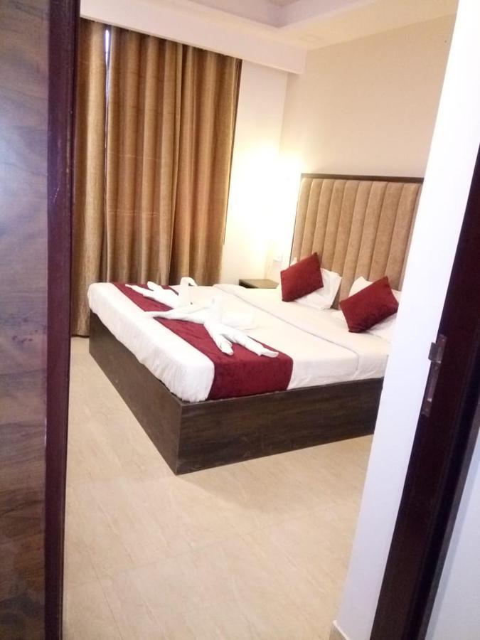 Hotel The Divine Oak Katra  Exterior foto
