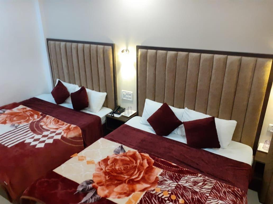 Hotel The Divine Oak Katra  Exterior foto